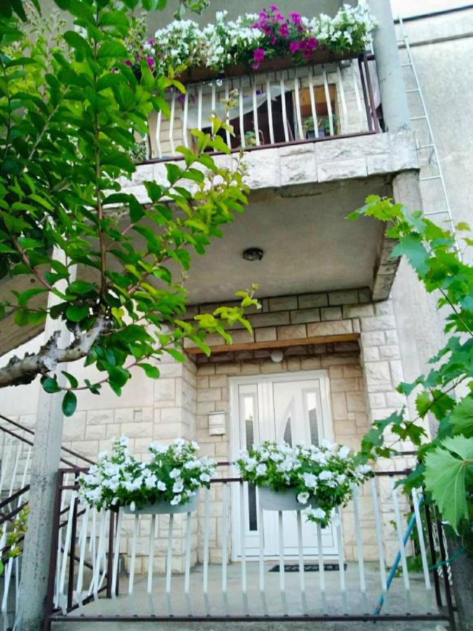 Cvijetna Oaza Apartment Trebinje Exterior photo